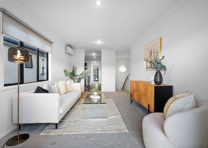  at 86 Fields Parade, Albany, North Shore City, Auckland