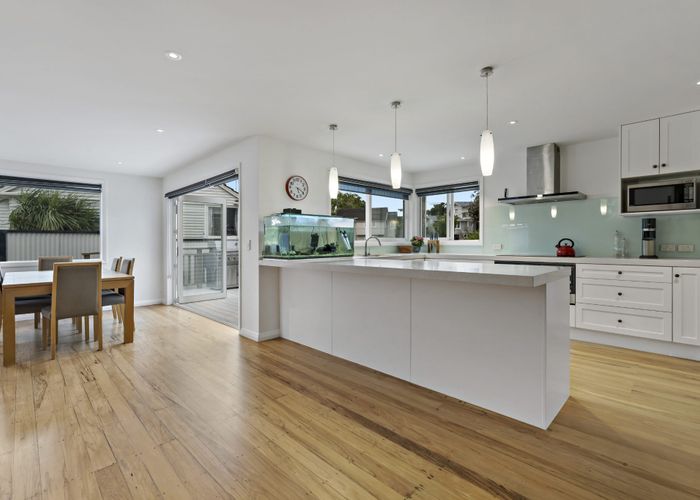  at 12 Bromley Place, Glen Innes, Auckland