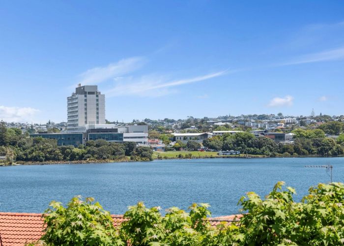  at 21 Manurere Avenue, Takapuna, North Shore City, Auckland