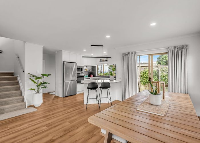  at 5 Moravale Lane, Flat Bush, Manukau City, Auckland