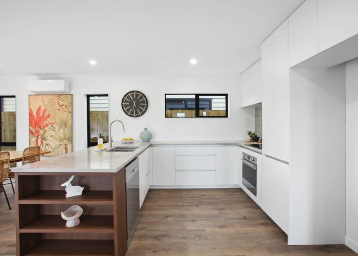  at 12 Kurnell Drive, Botany Downs, Manukau City, Auckland