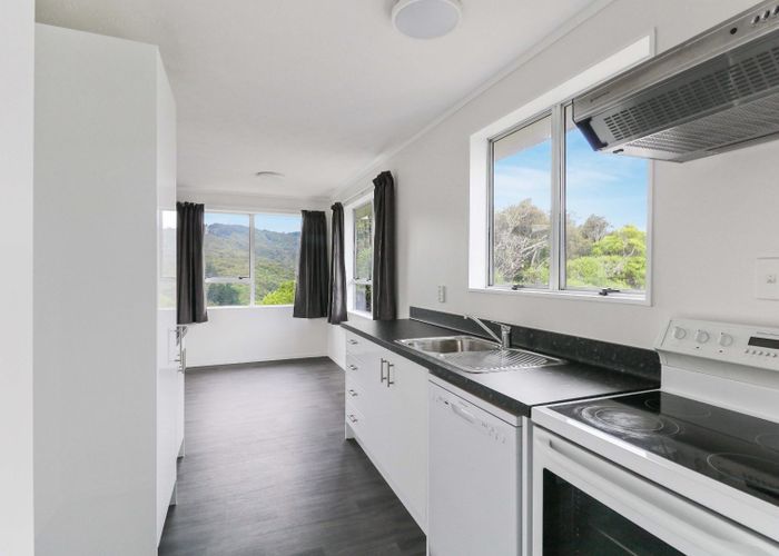  at 111 Holborn Drive, Stokes Valley, Lower Hutt, Wellington