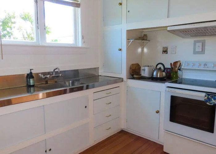  at 4 Broadway, Reefton, Buller, West Coast