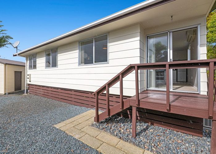  at 2/26 Parakai Avenue, Parakai, Helensville