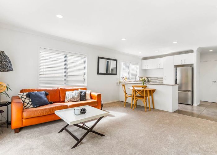  at 2B/15 Harrison Road, Mount Wellington, Auckland City, Auckland