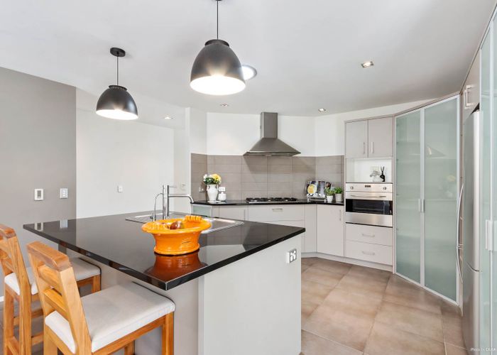  at 4 Fintry Place, Flat Bush, Auckland
