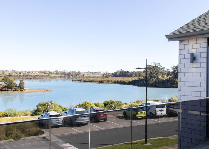  at 20 Evergreen Parade, Rosehill, Papakura, Auckland