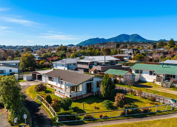  at 14 and 15 Tobin Place, Richmond Heights, Taupo, Waikato