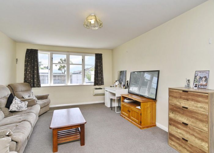  at 17 Robin Street, Burwood, Christchurch