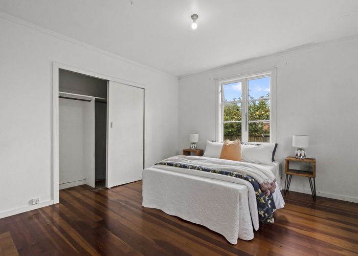 at 36 Anderson Avenue, Point England, Auckland