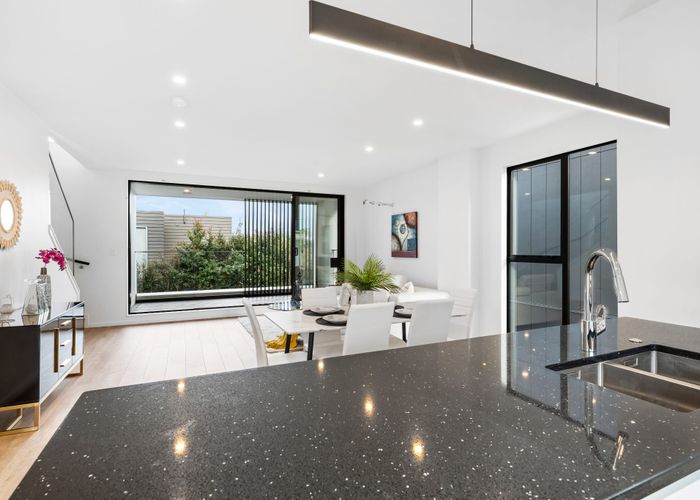  at 12 Lomond Street, Takapuna, North Shore City, Auckland