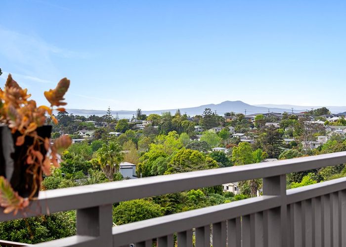  at 278C Glamorgan Drive, Northcross, Auckland