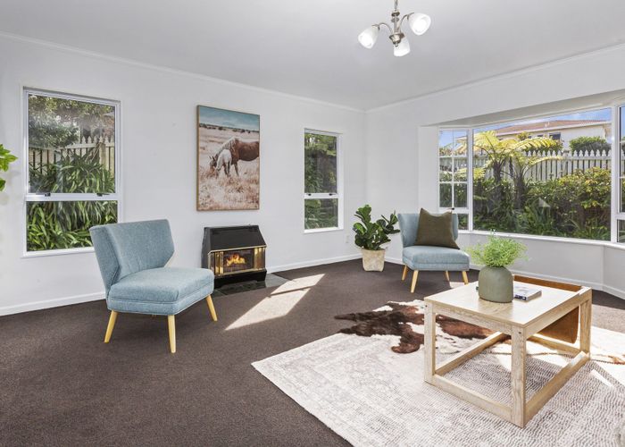  at 44 Joseph Banks Drive, Whitby, Porirua