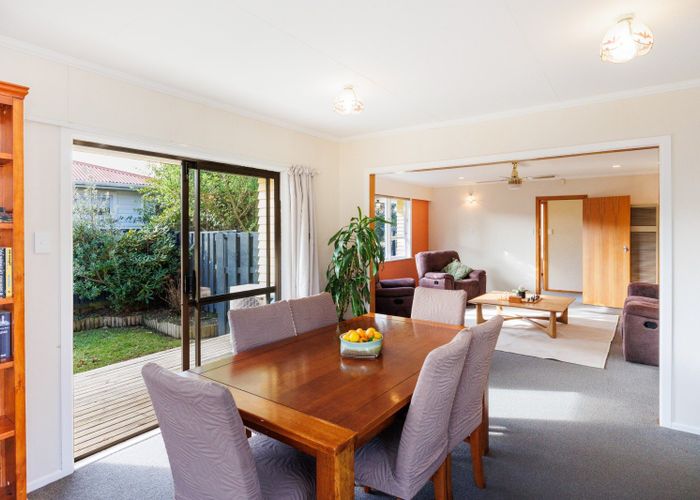  at 2 Oban Place, Awapuni, Palmerston North, Manawatu / Whanganui