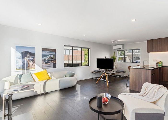  at 47/8 Flynn Street, Birkdale, North Shore City, Auckland