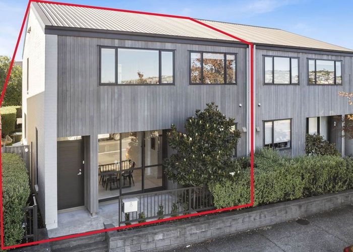  at 25 Haddington Drive, Flat Bush, Auckland