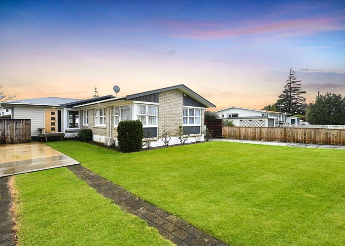  at 69 Resthill Crescent, Glenview, Hamilton, Waikato