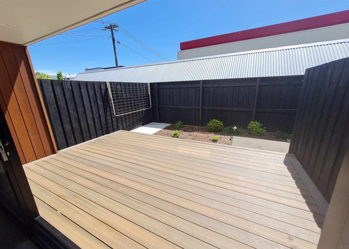  at 2/7 Dickens Street, Addington, Christchurch City, Canterbury