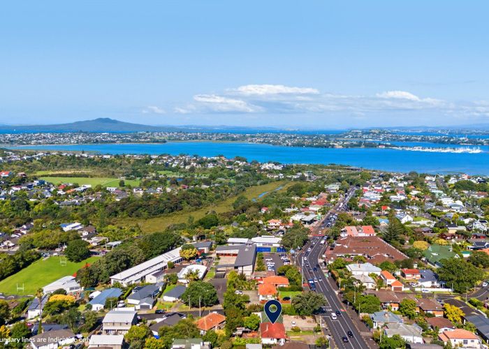  at 81 Onewa Road, Northcote, North Shore City, Auckland