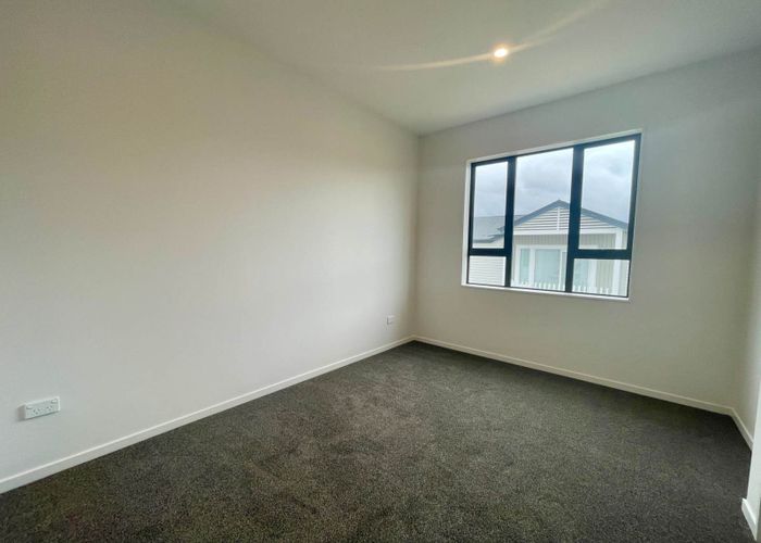  at 3/15 Holland Avenue, Point England, Auckland City, Auckland