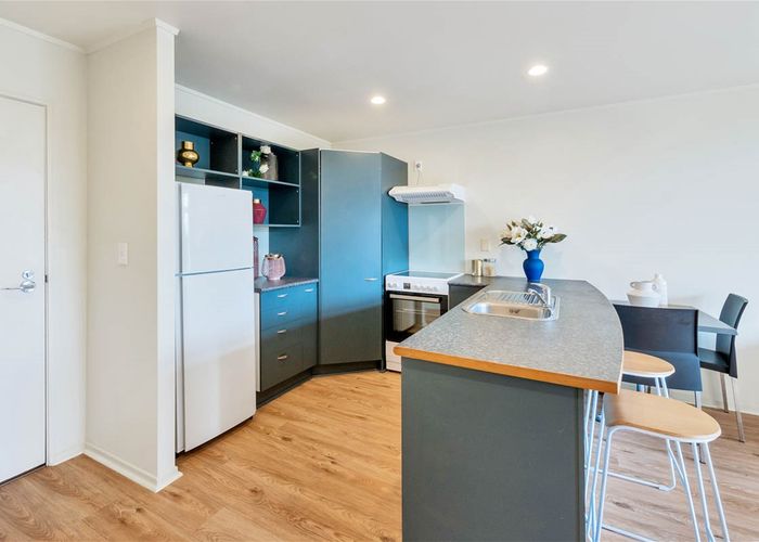  at 5/372 Rosedale Road, Rosedale, Auckland