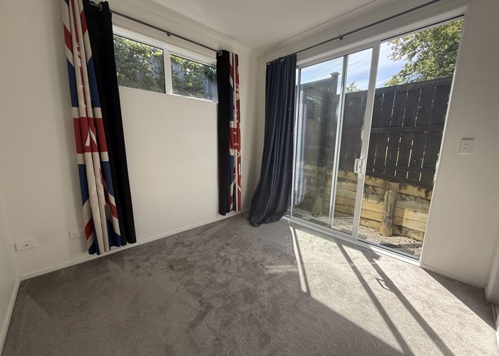  at 6 Princeton Parade, Albany, North Shore City, Auckland