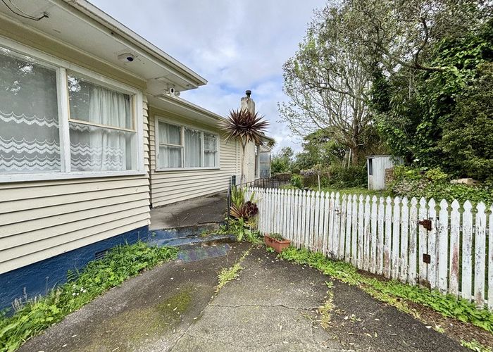  at 48 Fairlands Avenue, Waterview, Auckland City, Auckland