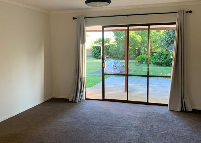  at 16 Victor Gr, Waikanae Beach, Kapiti Coast, Wellington