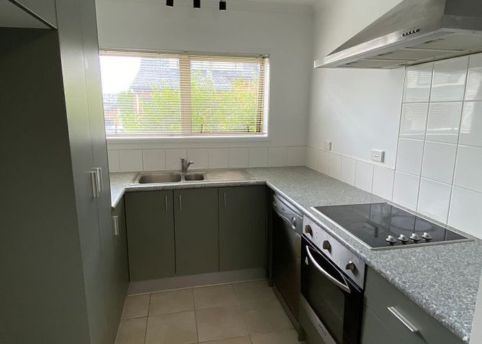  at 122/172 Mcleod Road, Te Atatu South, Auckland