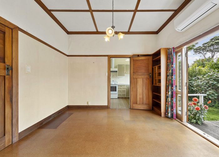  at 12 Marsden Avenue, Karori, Wellington