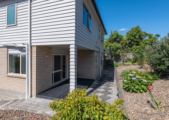  at 13 Cityview Place, Massey, Auckland