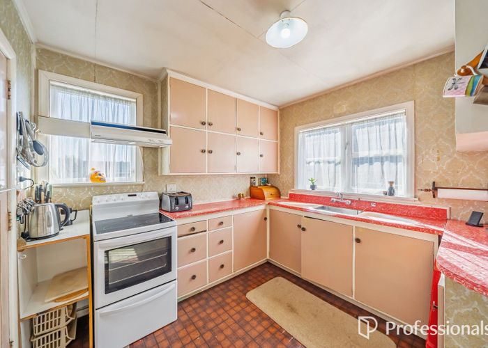  at 8 Chittick Street, Stokes Valley, Lower Hutt, Wellington