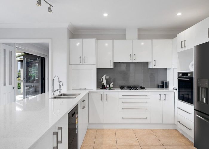  at 2 Stonebridge Estate, Temple View, Hamilton, Waikato