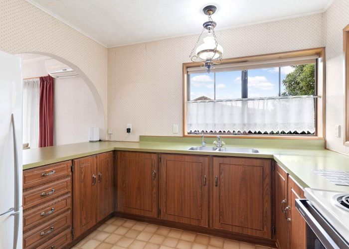  at 2/32 New Windsor Road, Avondale, Auckland City, Auckland