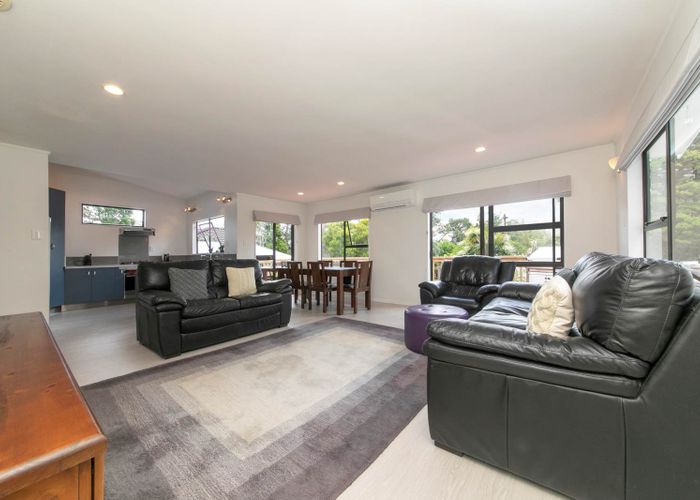  at 70 Victory Road, Laingholm, Auckland