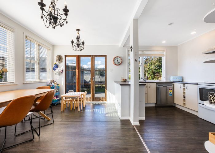  at 12 Plunket Avenue, Petone, Lower Hutt