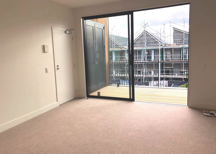  at 12/117 Buckley Avenue, Hobsonville, Waitakere City, Auckland