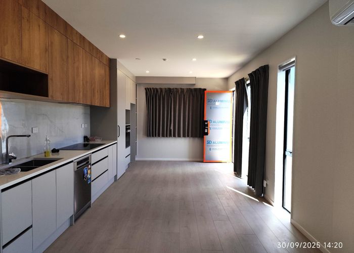  at 4 Chatsworth Crescent, Pakuranga Heights, Manukau City, Auckland