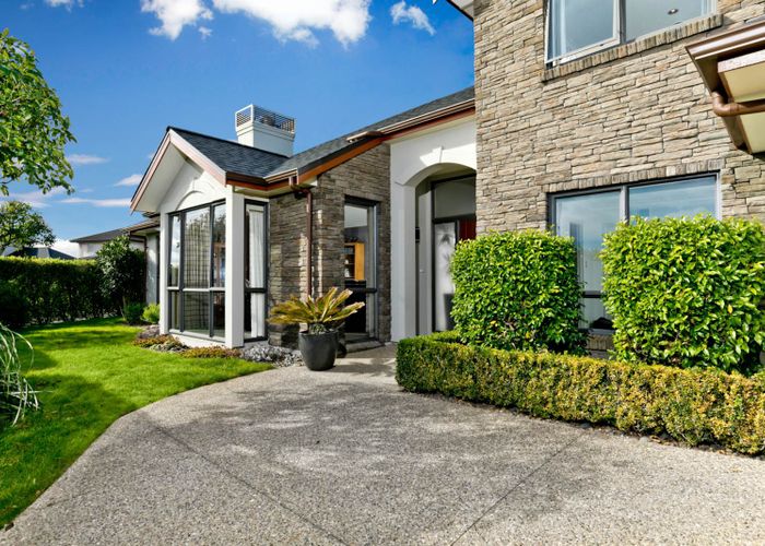  at 6 Dressage Lane, Greenhithe, Auckland