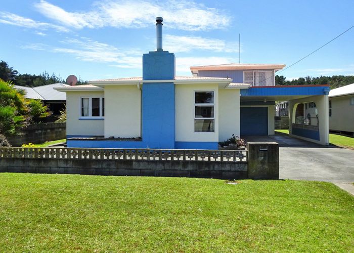  at 7 Hennessey Street East, Foxton Beach, Foxton