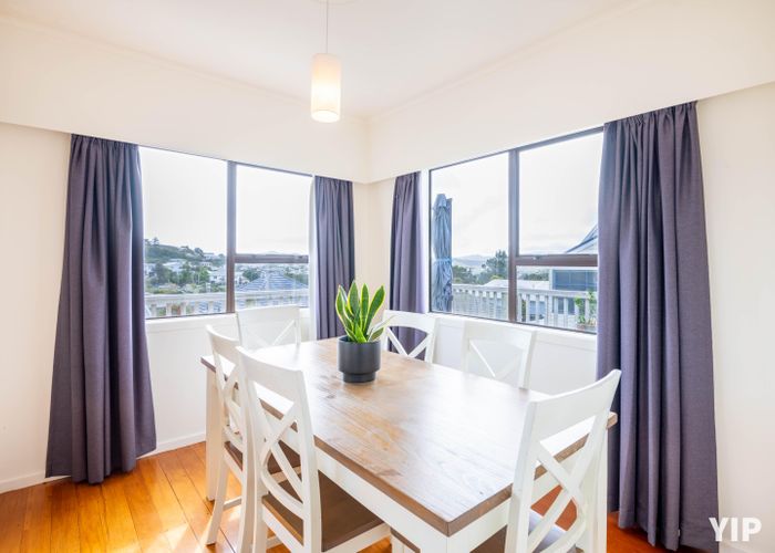  at 21 Warrington Grove, Newlands, Wellington