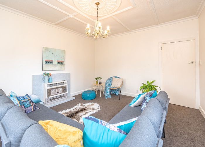  at 17 Hutchison Crescent, Durie Hill, Whanganui