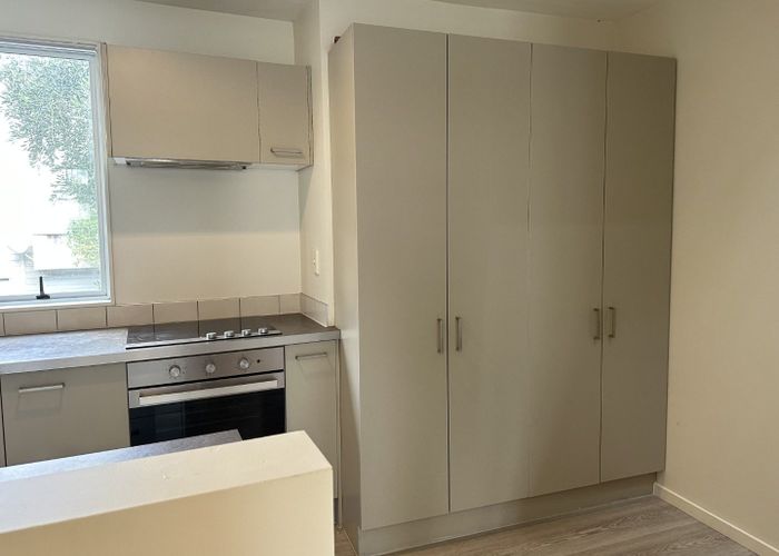  at 40 Albionvale Rd, Glen Eden, Waitakere City, Auckland