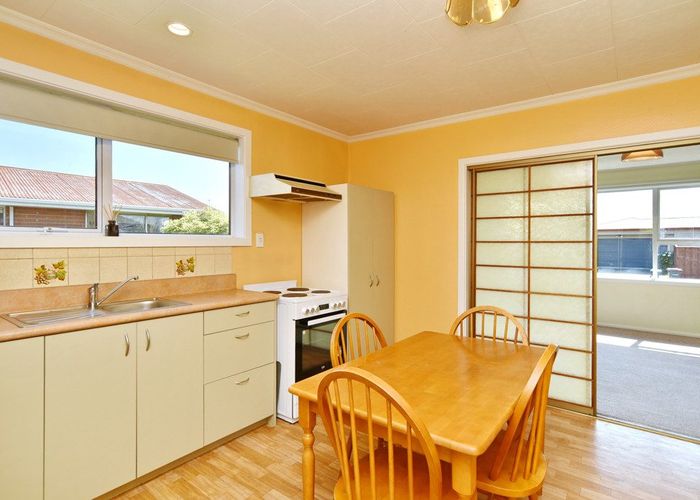  at 1/6 Bute Street, Woolston, Christchurch
