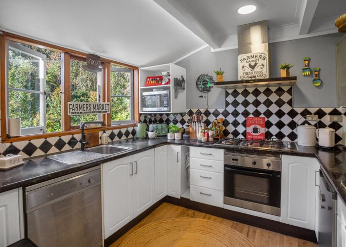  at 86 Old Highway, Whakamarama, Western Bay Of Plenty, Bay Of Plenty