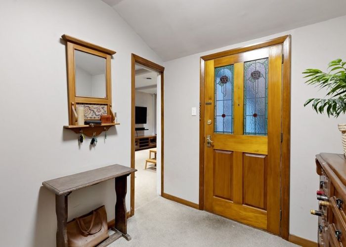  at 35 Winters Road, Redwood, Christchurch