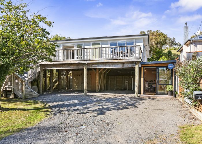  at 6 Moa Road, Raumati Beach, Paraparaumu