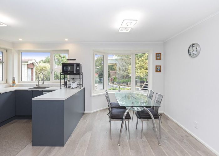  at 1/218 England Street, Linwood, Christchurch City, Canterbury