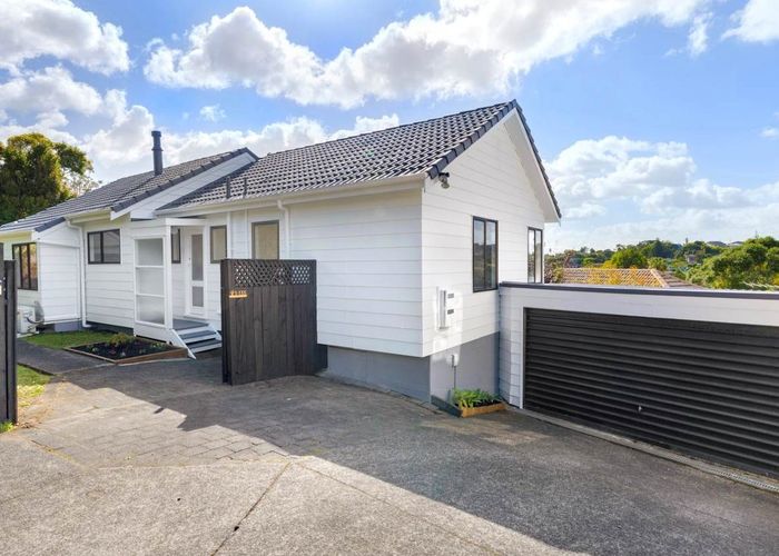  at 1/135 Oaktree Avenue, Browns Bay, Auckland