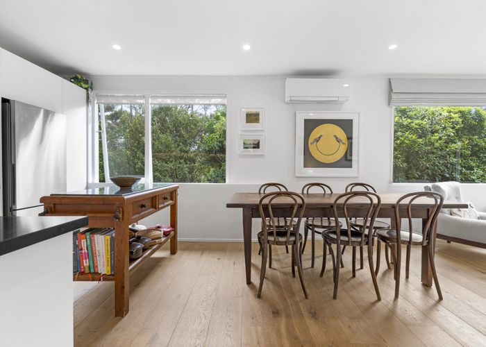  at 2/14 Glenbush Place, Birkenhead, North Shore City, Auckland